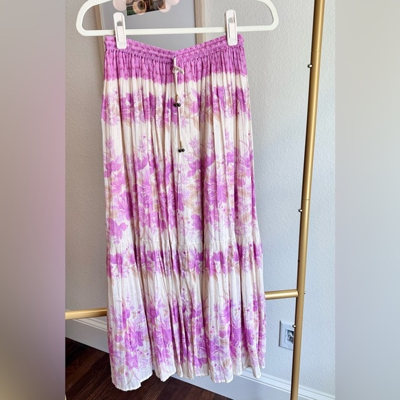 Spell & The Gypsy Set | Coco Lei Boho Lilac Floral Peasant Top + Midi Skirt - Picture 7 of 10